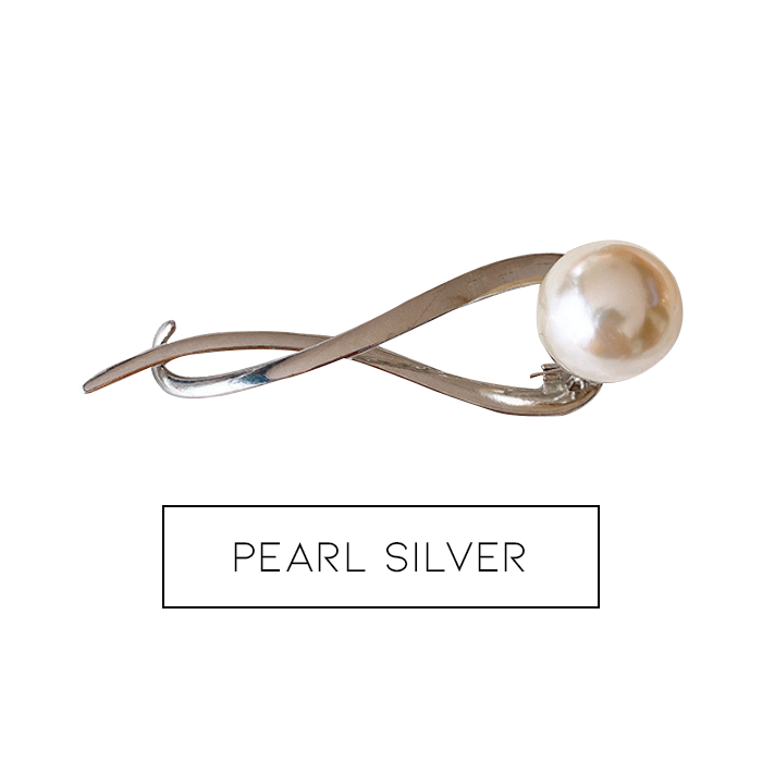 One Line Pearl Hair Clip