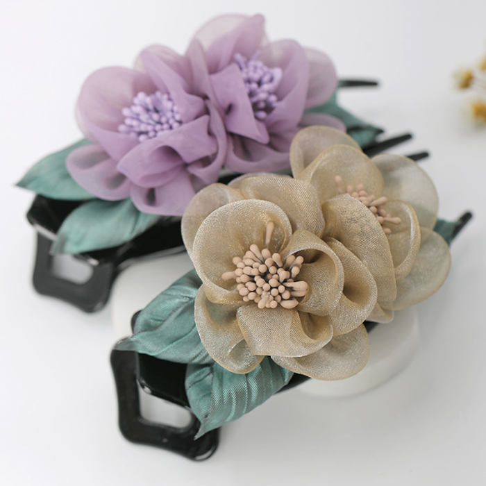 Elegante florale Haarspange 